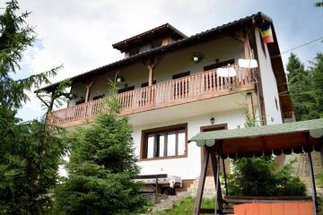 Фото номера Дом с 3 спальнями Гостевой дом Casa Edy г. Колибица 11