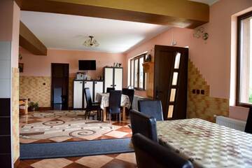 Фото номера Апартаменты с 3 спальнями и видом на озеро Гостевой дом Casa Edy г. Колибица 11